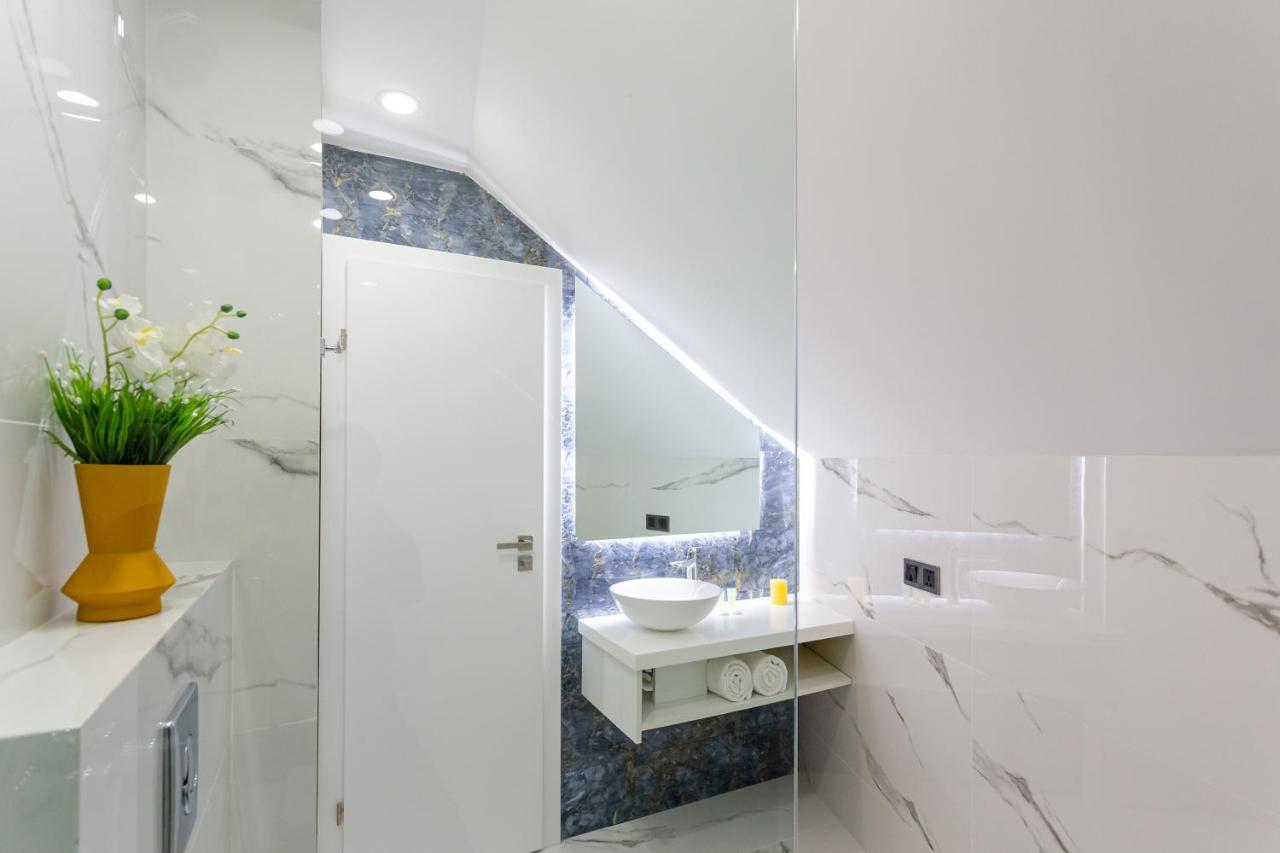 Orden Apart Hotel Tbilisi Bagian luar foto